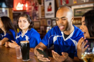 7m - Follow live match developments with super-fast loading speeds