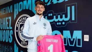 Leeds Close In On Record Trafford Deal