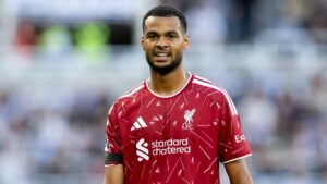 Van Dijk Urges Liverpool To Keep Gakpo