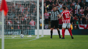 Football Betting Mistakes: How to Read Goal Scorer, Corner, and Card Markets